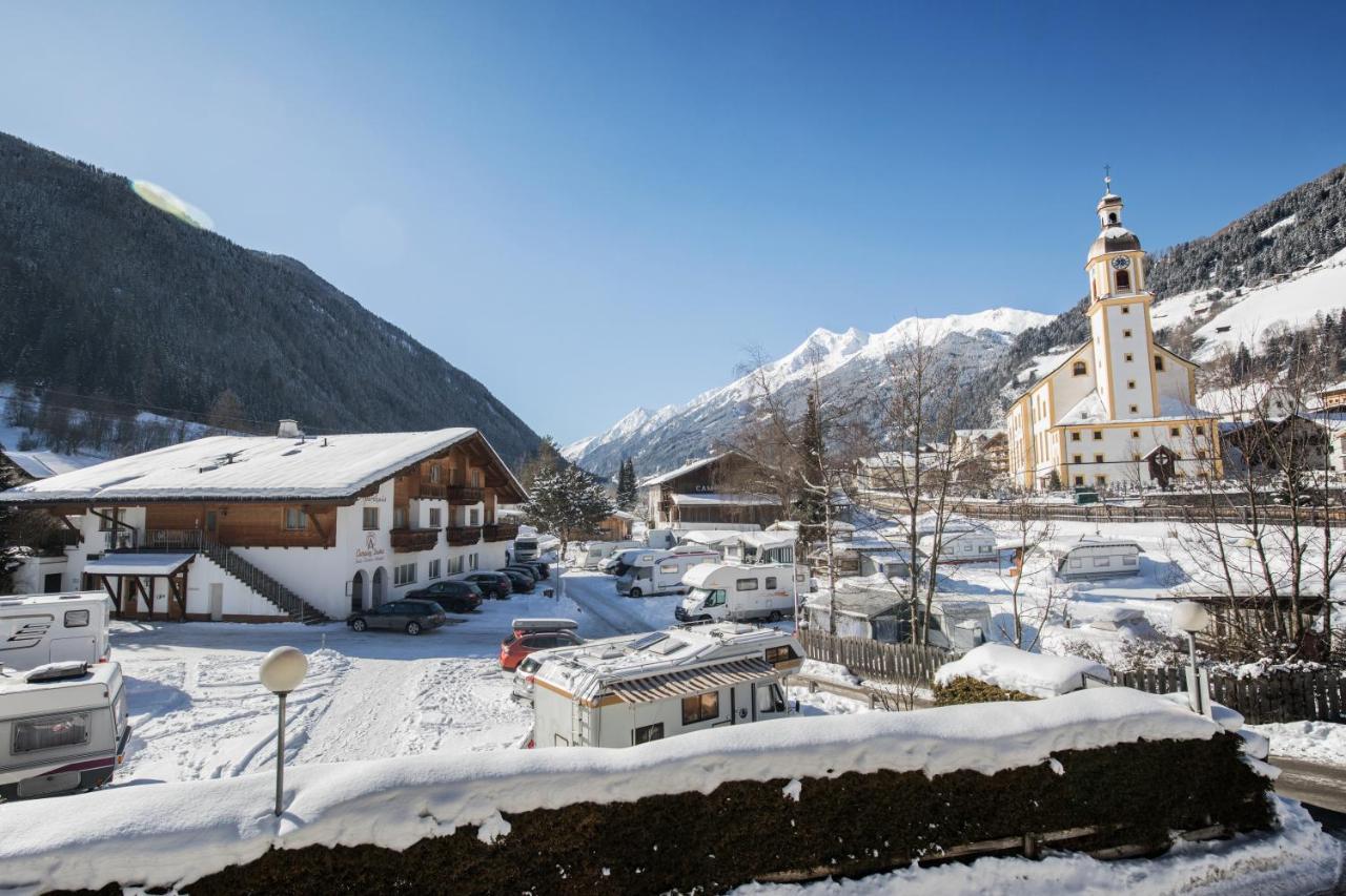 Aparthaus Camping Stubai Apartamento Neustift im Stubaital Exterior foto